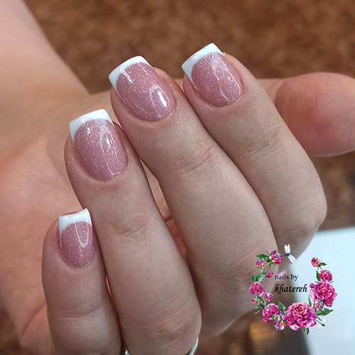 کاشت ناخن عروس 